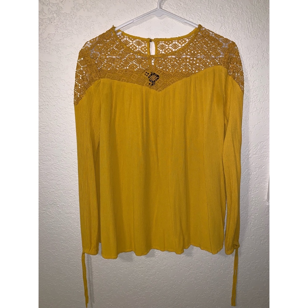 Long Sleeve flowy blouse